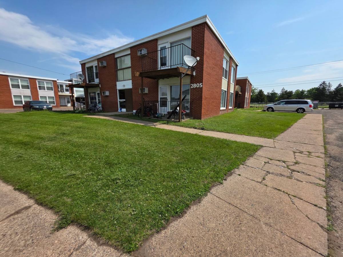 Apartment for rent at 2805 Thomas Dr, Eau Claire, WI 54701