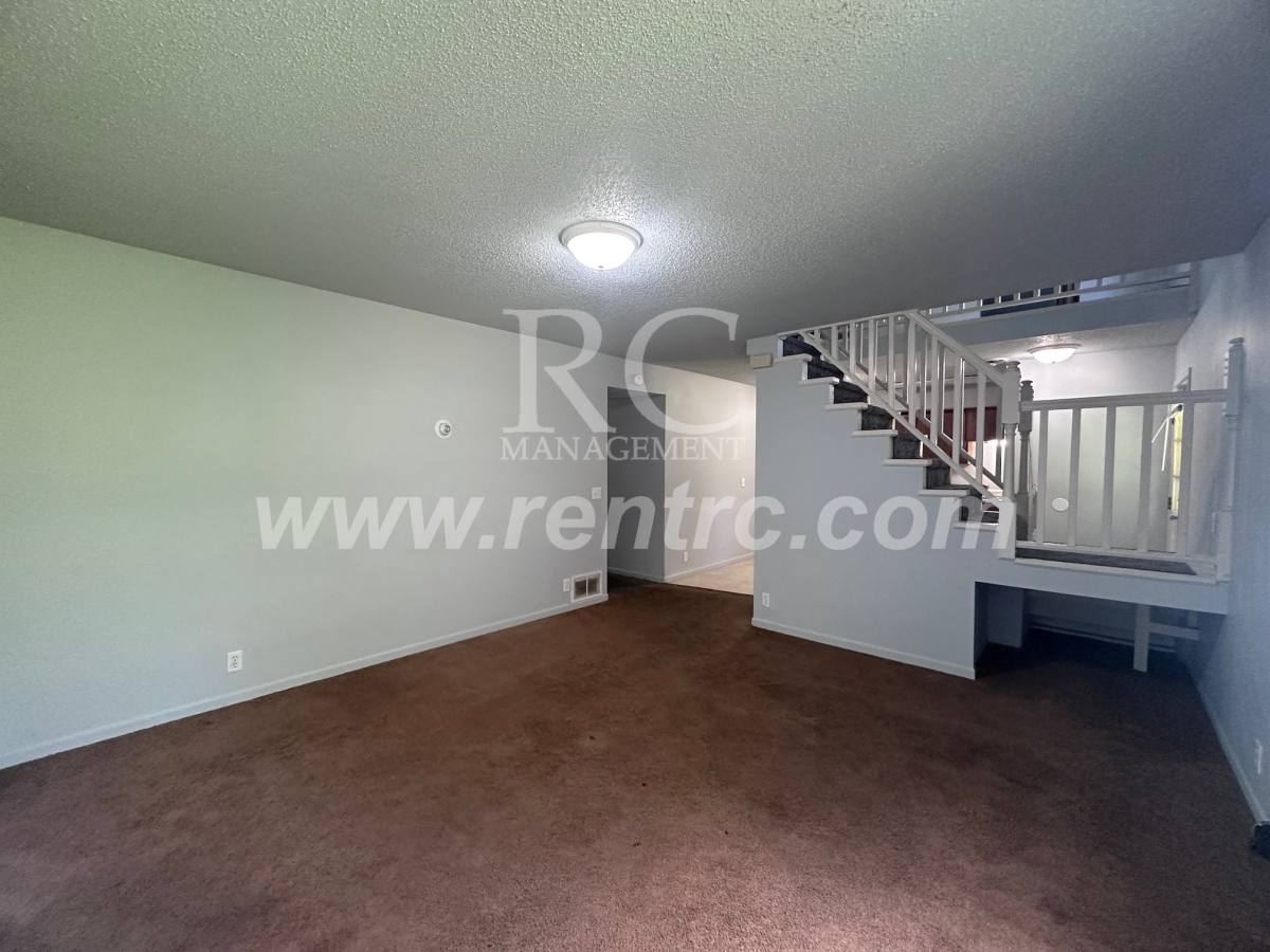Townhouse for rent at 15986-4 Arrowhead Rd, Danville, IL 61834