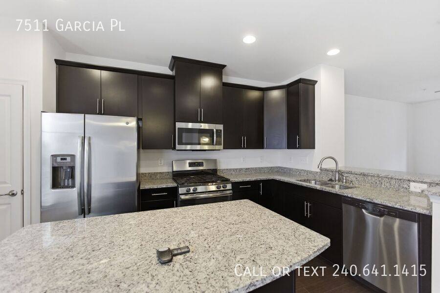 Townhouse for rent at 7511 Garcia Place, Elkridge, MD 21075