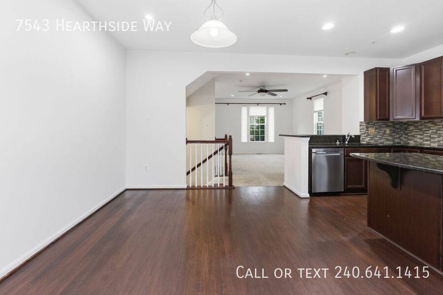 Townhouse for rent at 7543 Hearthside Way, Elkridge, MD 21075