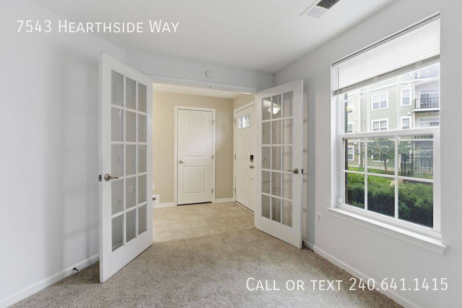 Townhouse for rent at 7543 Hearthside Way, Elkridge, MD 21075