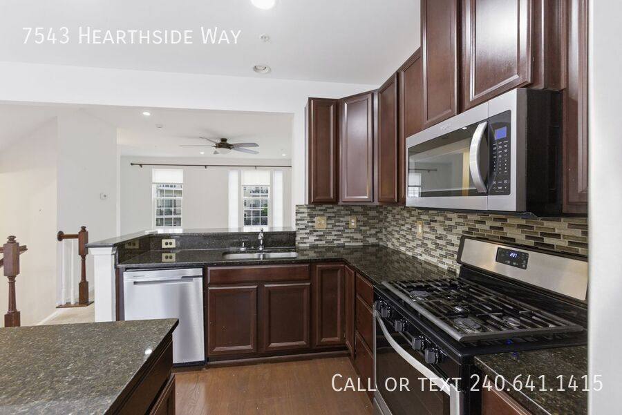Townhouse for rent at 7543 Hearthside Way, Elkridge, MD 21075