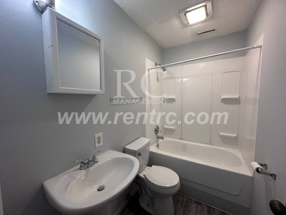 House for rent at 1402 Main E, Danville, IL 61832