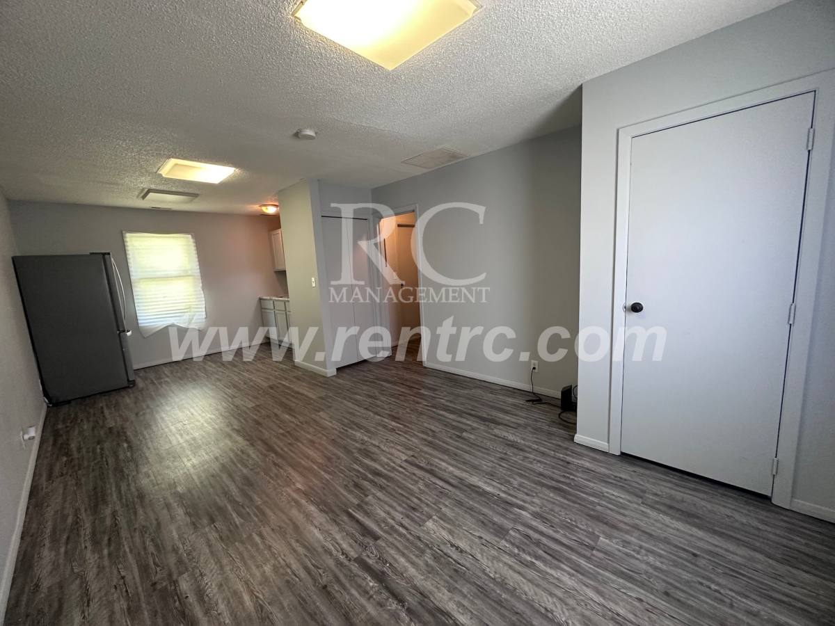 House for rent at 1402 Main E, Danville, IL 61832