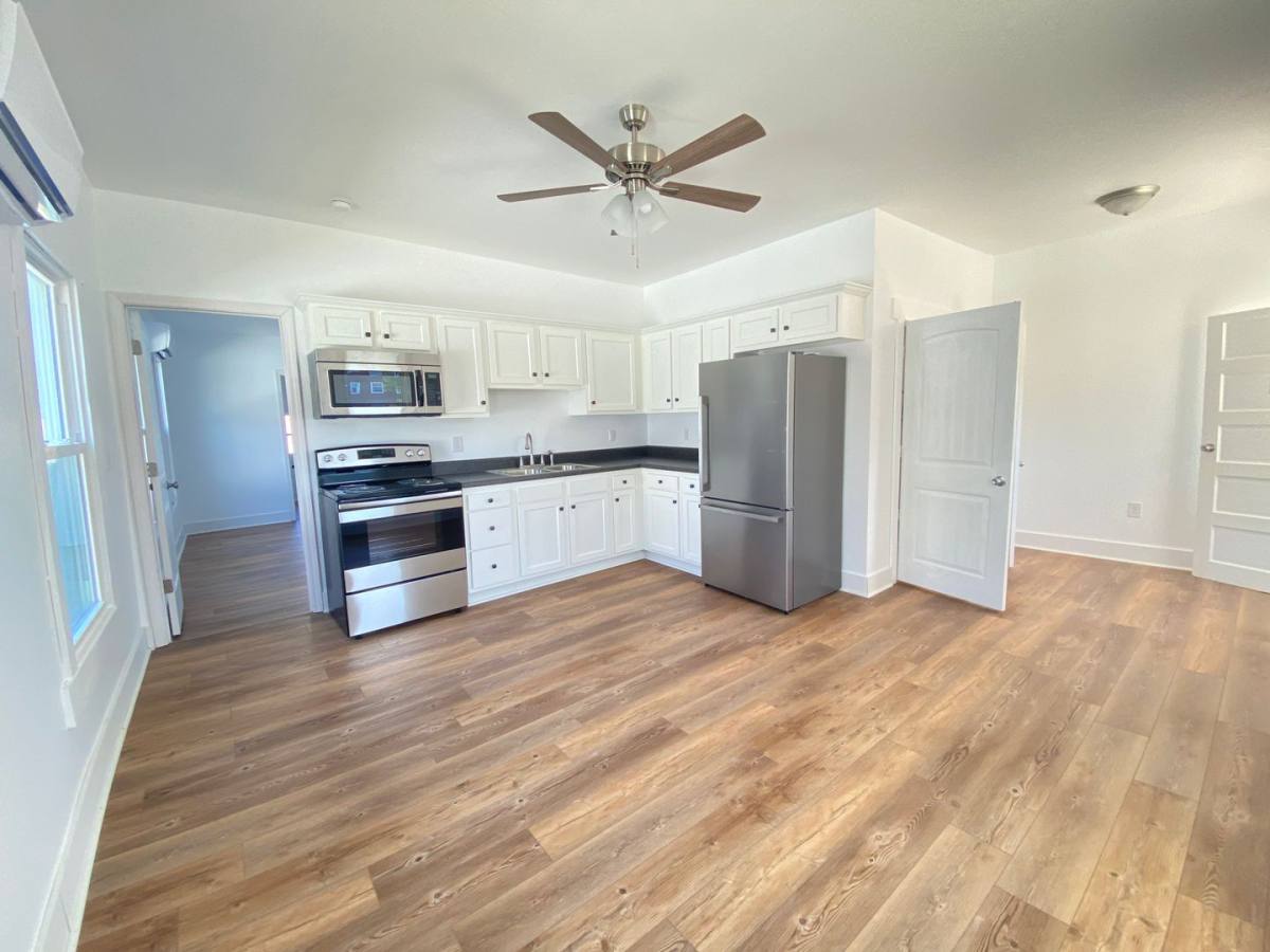 Apartment for rent at 102 Academy St, Salem, VA 24153