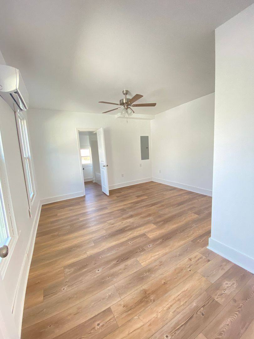 Apartment for rent at 102 Academy St, Salem, VA 24153