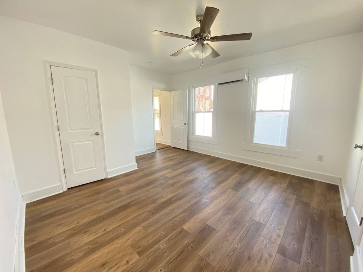 Apartment for rent at 102 Academy St, Salem, VA 24153