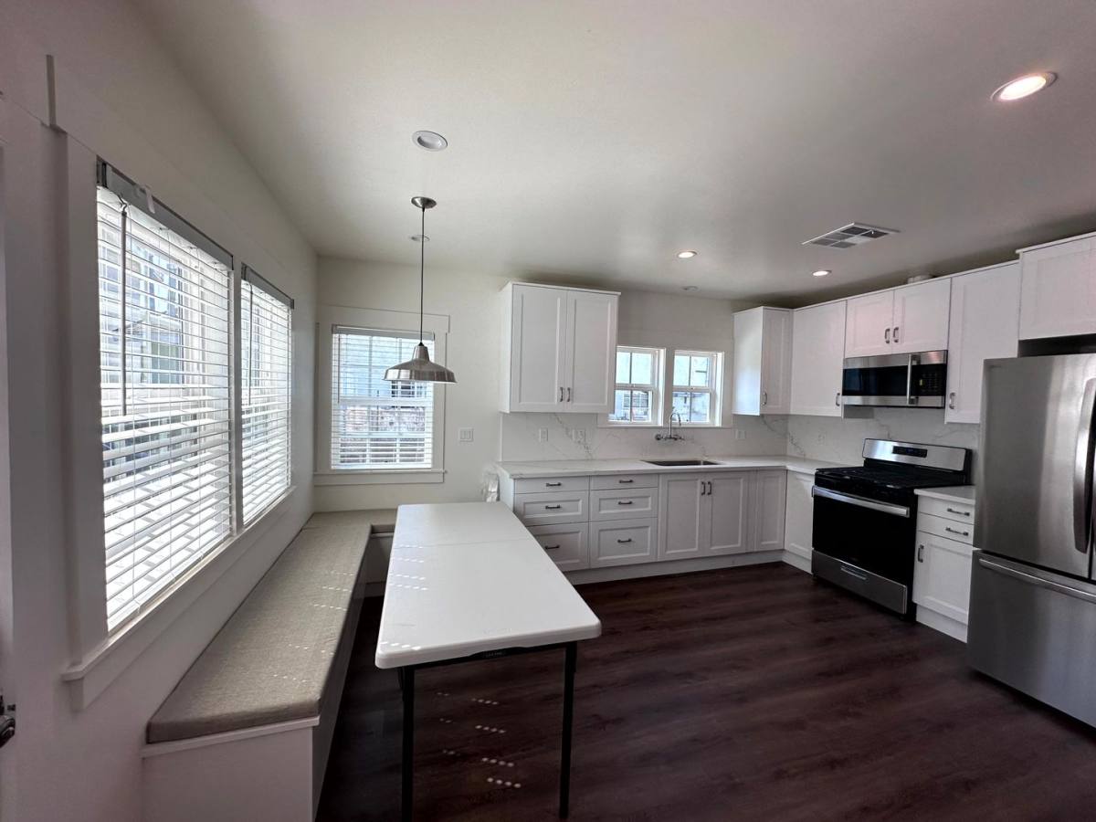 Apartment for rent at 1456-1460 N Ricardo St, Los Angeles, CA 90033