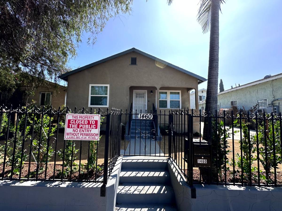 Apartment for rent at 1456-1460 N Ricardo St, Los Angeles, CA 90033
