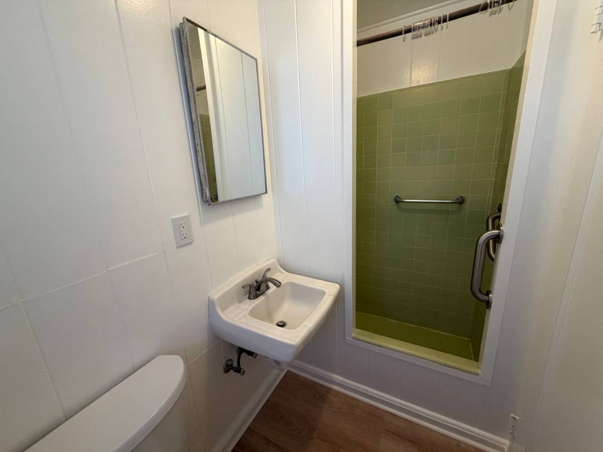 Apartment for rent at 2032 Kapiolani Blvd, Honolulu, HI 96826