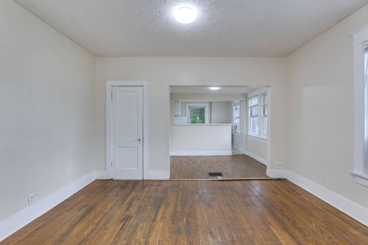 Apartment for rent at 2111 Belmont Blvd, Nashville, TN 37212