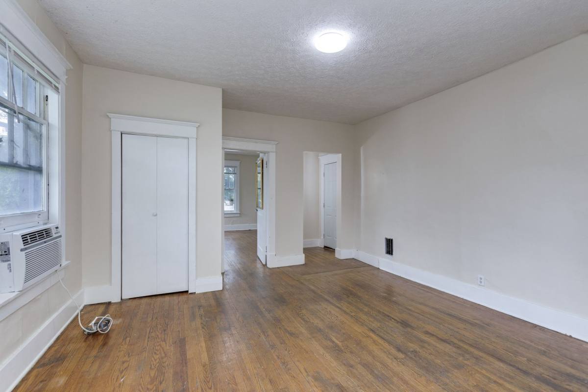 Apartment for rent at 2111 Belmont Blvd, Nashville, TN 37212