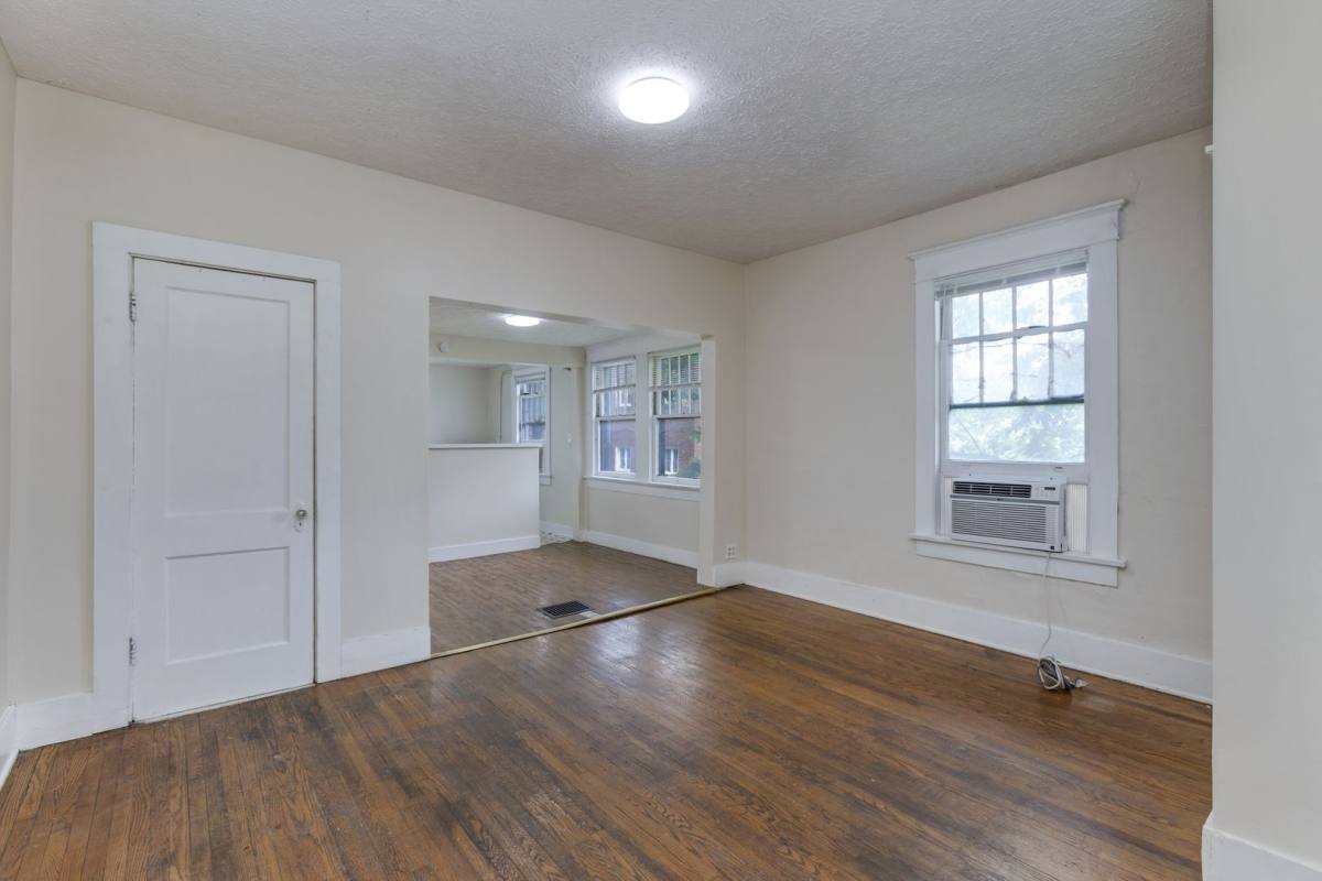 Apartment for rent at 2111 Belmont Blvd, Nashville, TN 37212