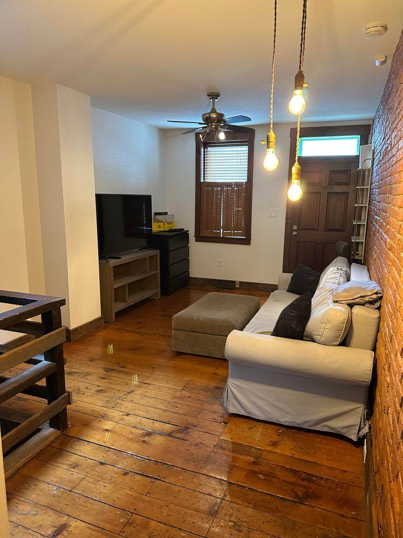 House for rent at 222 W Walnut St, Lancaster, PA 17603