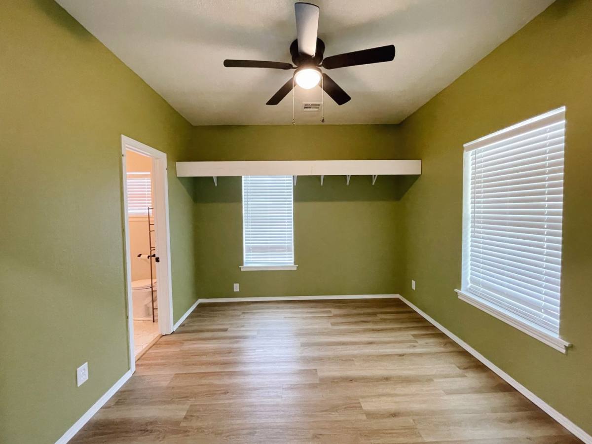 House for rent at 614 N 10th St, Collinsville, OK 74021