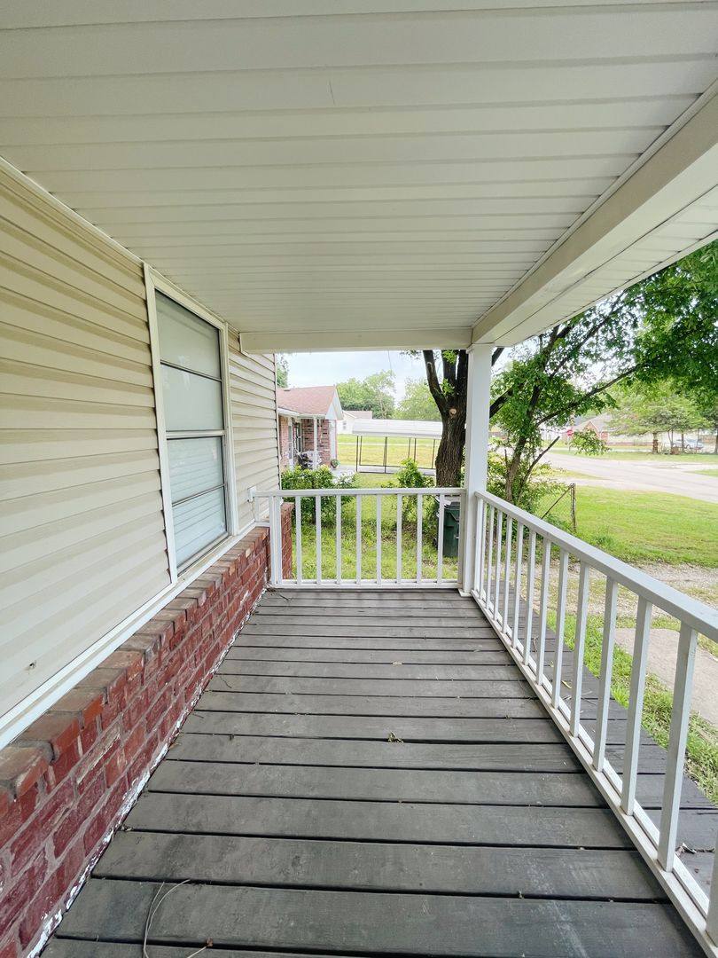 House for rent at 614 N 10th St, Collinsville, OK 74021