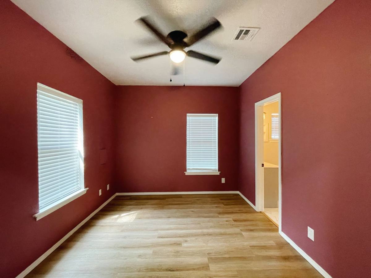 House for rent at 614 N 10th St, Collinsville, OK 74021