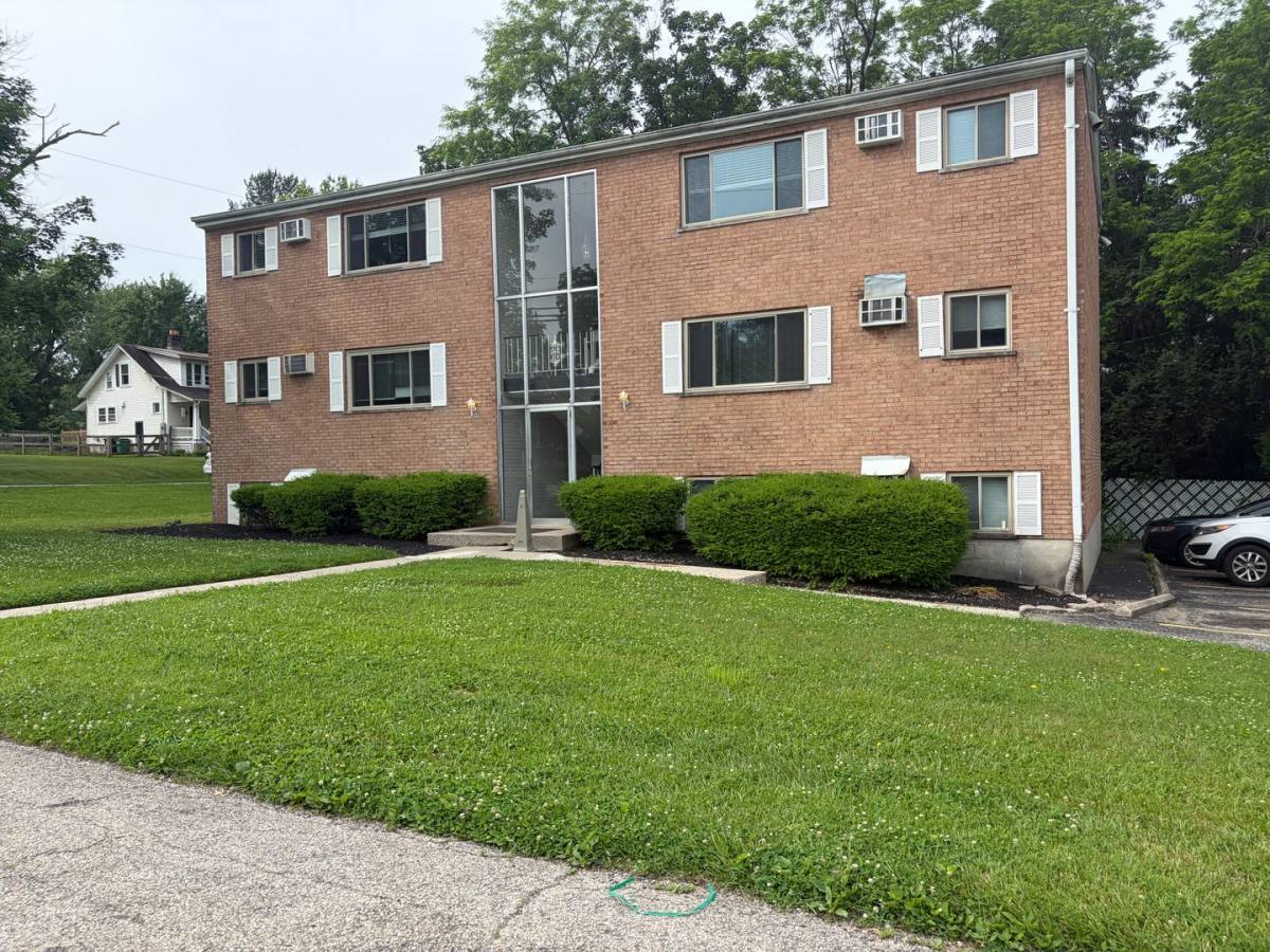 Apartment for rent at 220 Oak St, Loveland, OH 45140