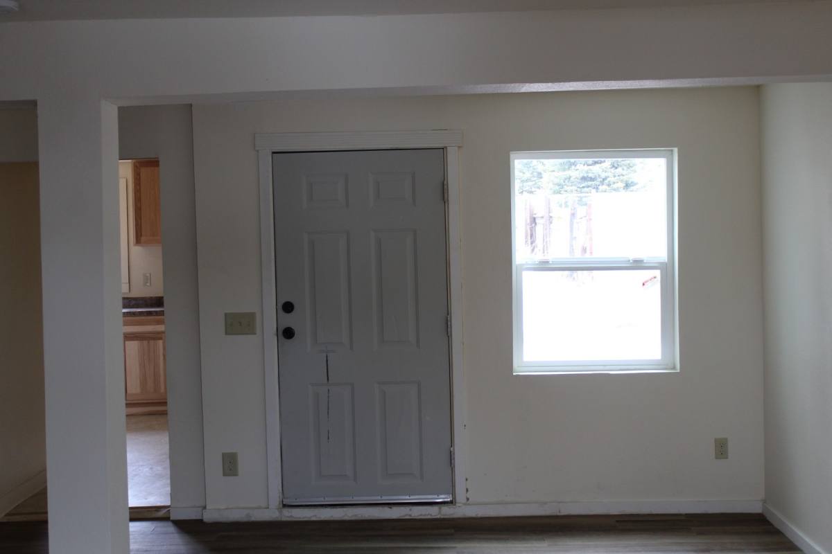 House for rent at 1865 1 2 Hope St, Klamath Falls, OR 97603