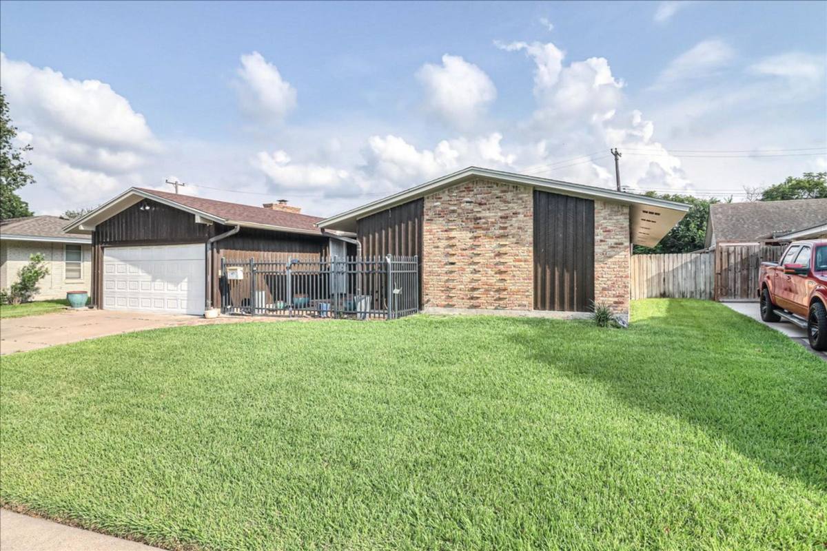 House for rent at 1022 Herndon St, Corpus Christi, TX 78411