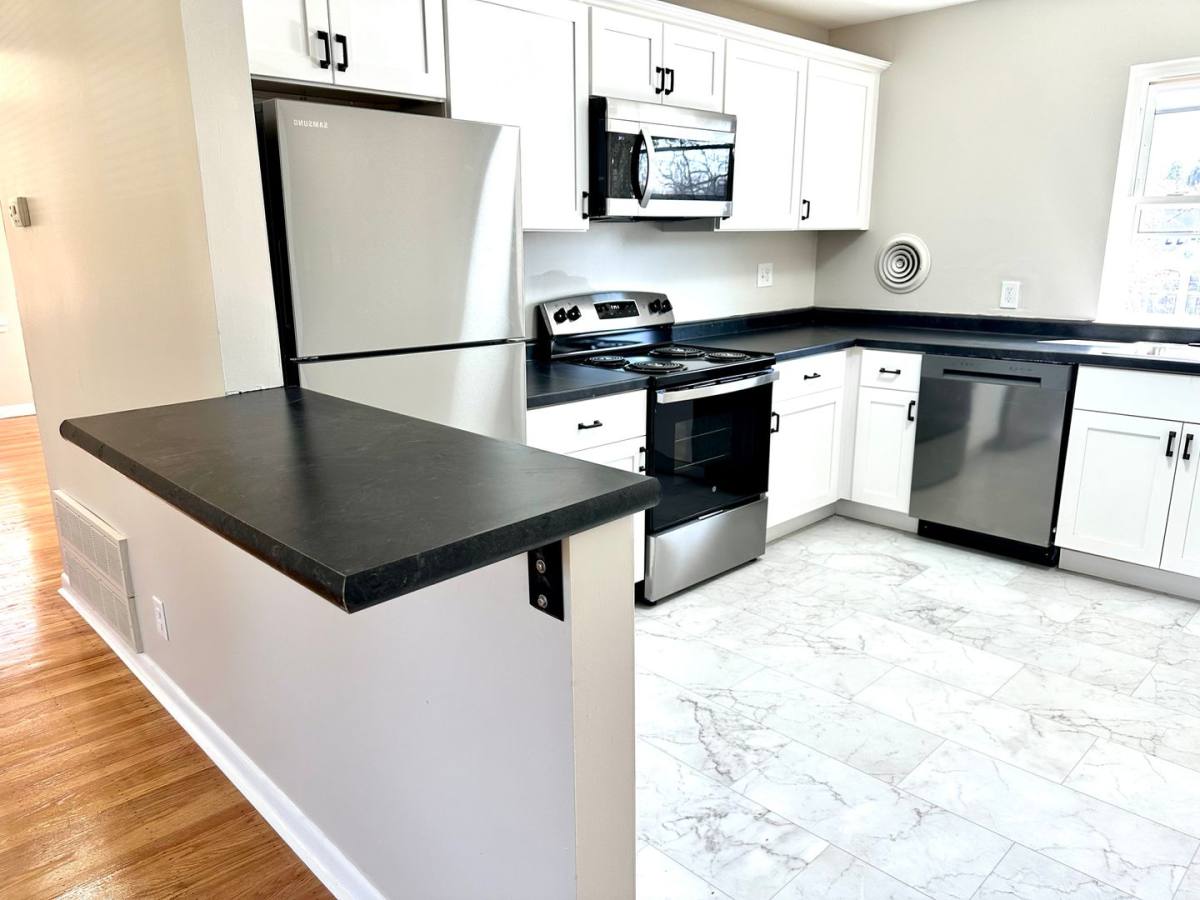 Apartment for rent at 2722 Riedling Dr, Louisville, KY 40206
