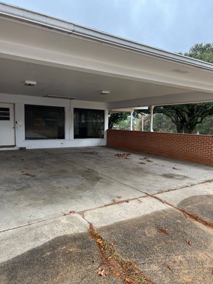 House for rent at 2524 W Hillsboro, El Dorado, AR 71730