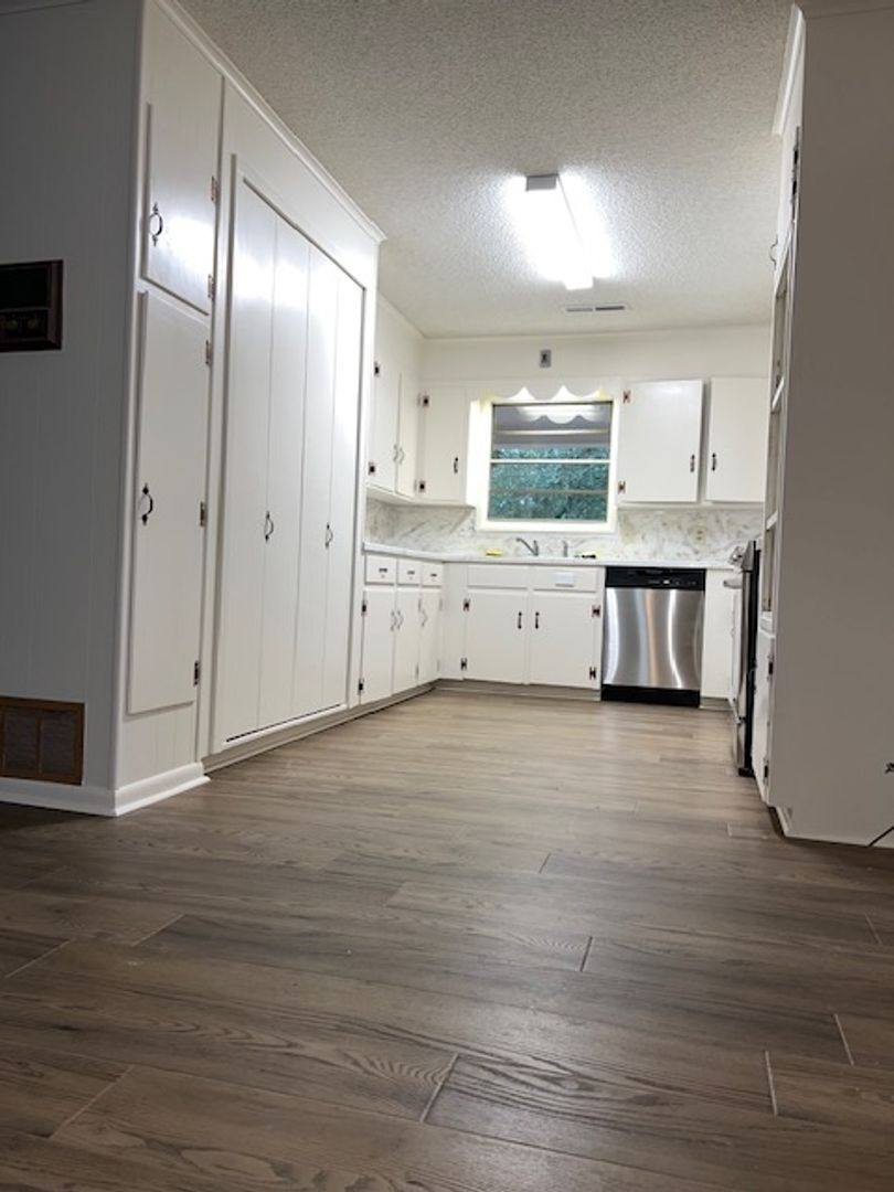 House for rent at 2524 W Hillsboro, El Dorado, AR 71730