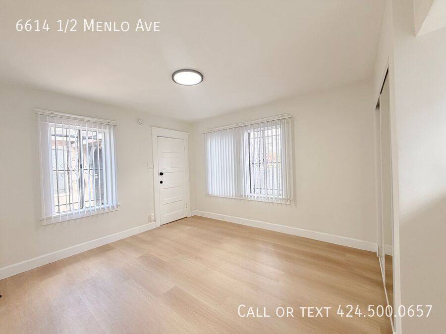 Apartment for rent at 6614 1 2 Menlo Ave, Los Angeles, CA 90044