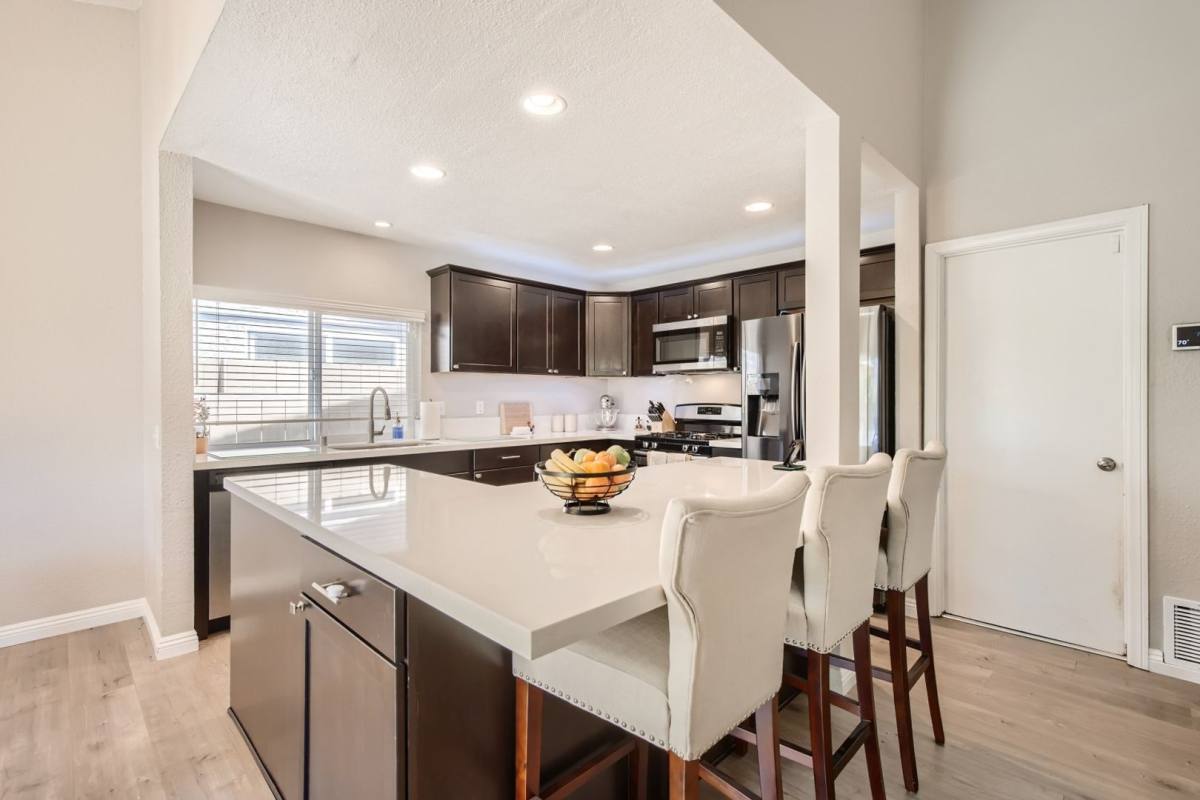 House for rent at 749 Sherwood Dr, Oceanside, CA 92058