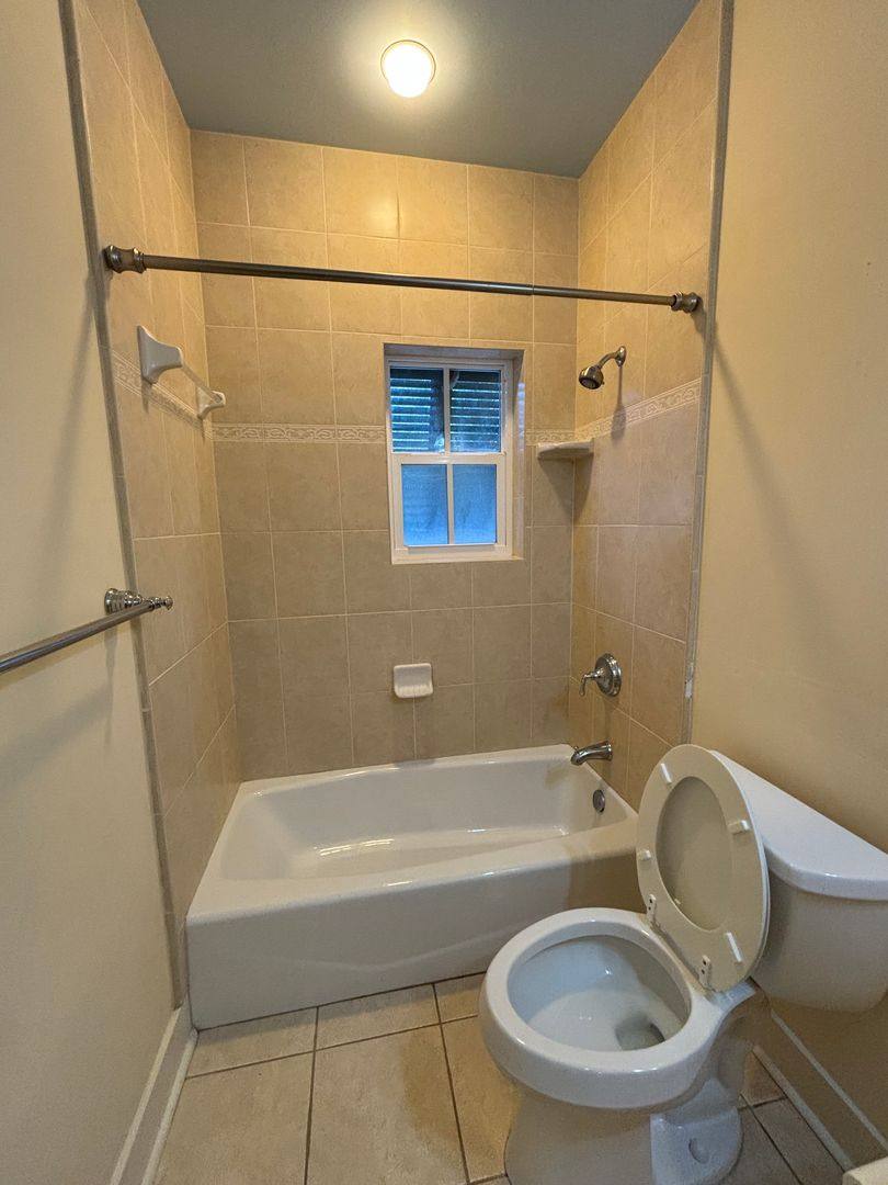Townhouse for rent at 219 Oyster Point Dr, Midway, GA 31320