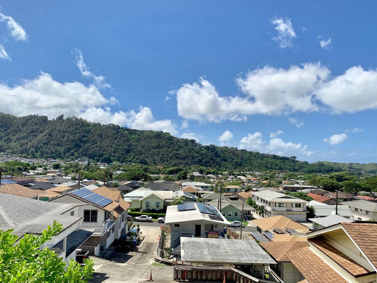 Apartment for rent at 2622 D Waolani Ave, Honolulu, HI 96817