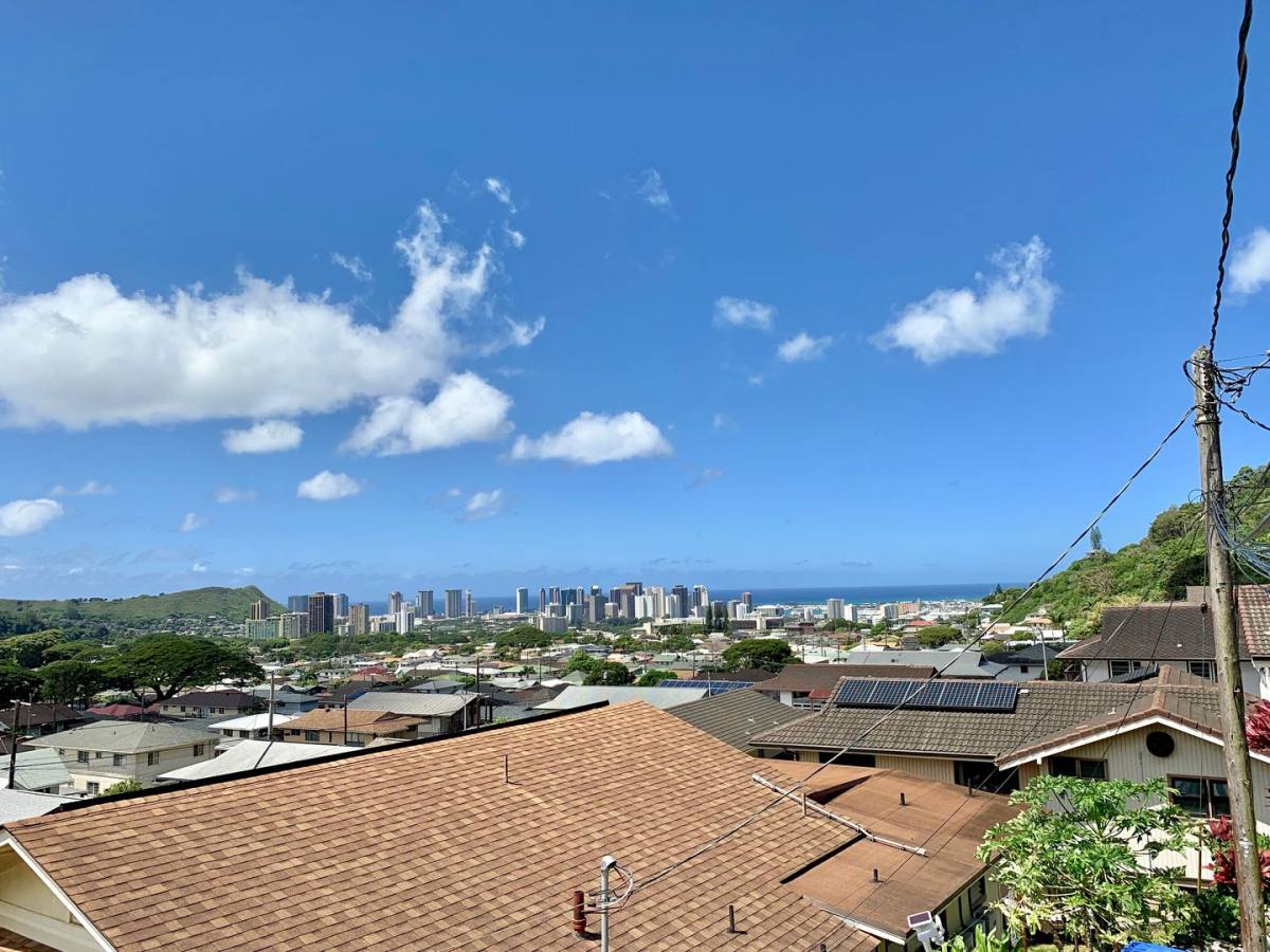 Apartment for rent at 2622 D Waolani Ave, Honolulu, HI 96817