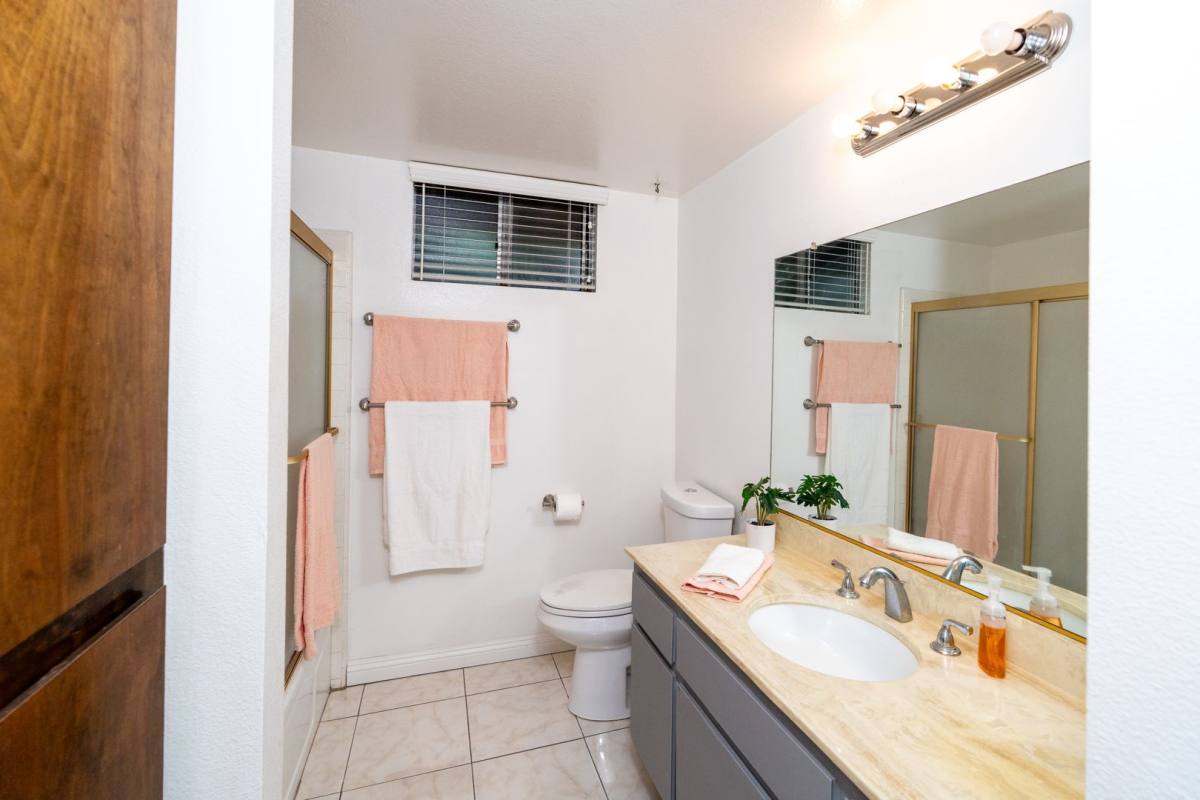House for rent at 9605 Longden Ave, Temple City, CA 91780