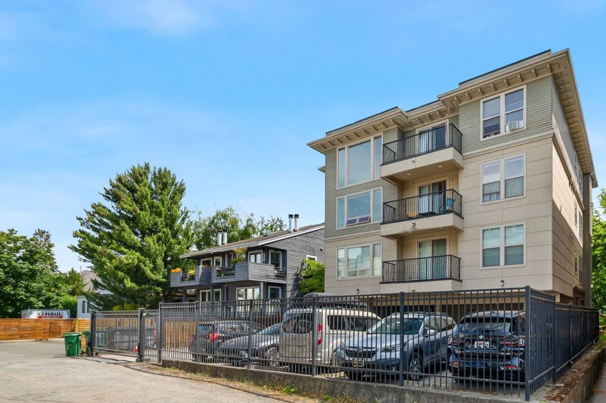 Apartment for rent at 1811 17th Ave, Seattle, WA 98122