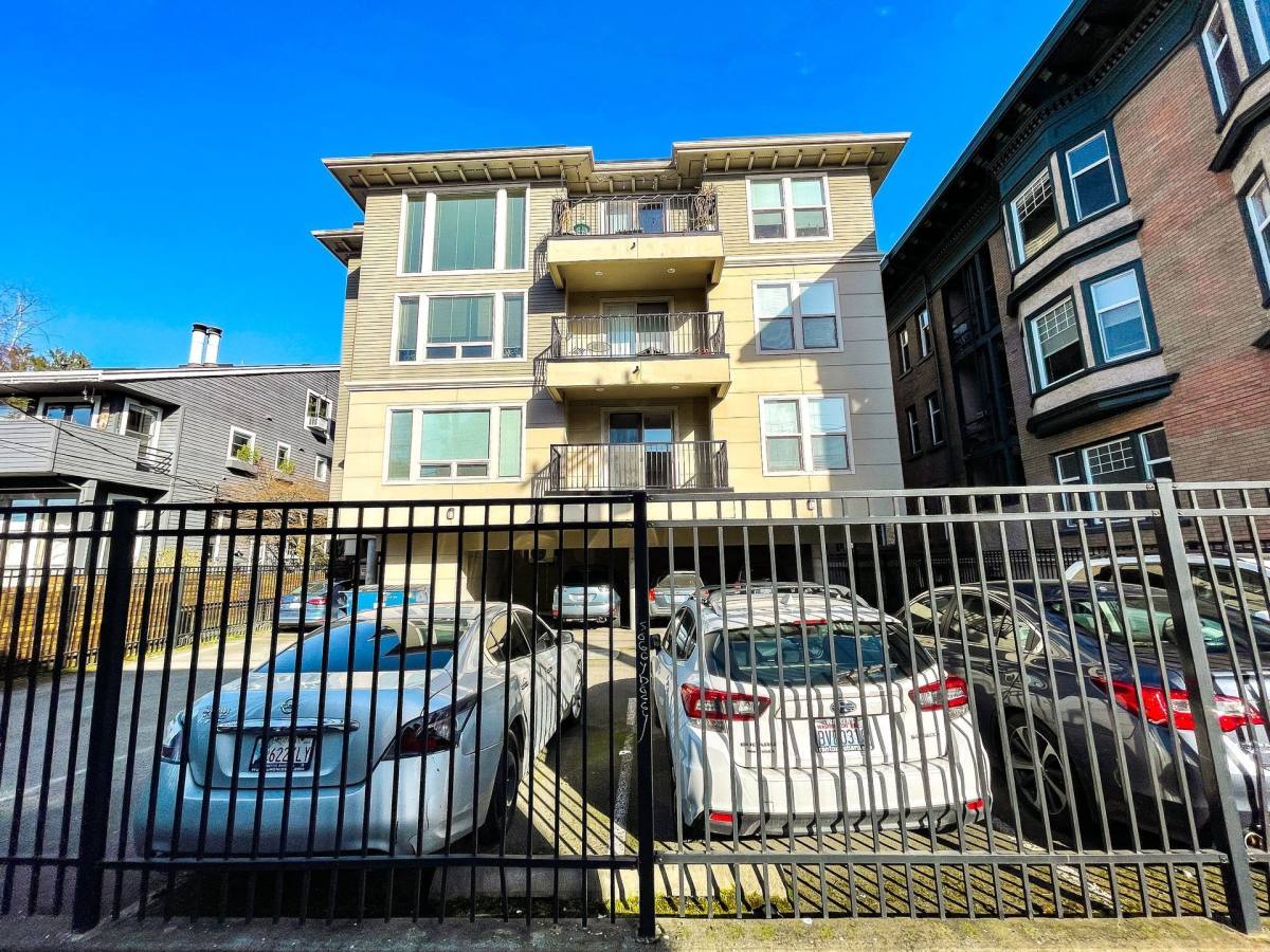 Apartment for rent at 1811 17th Ave, Seattle, WA 98122