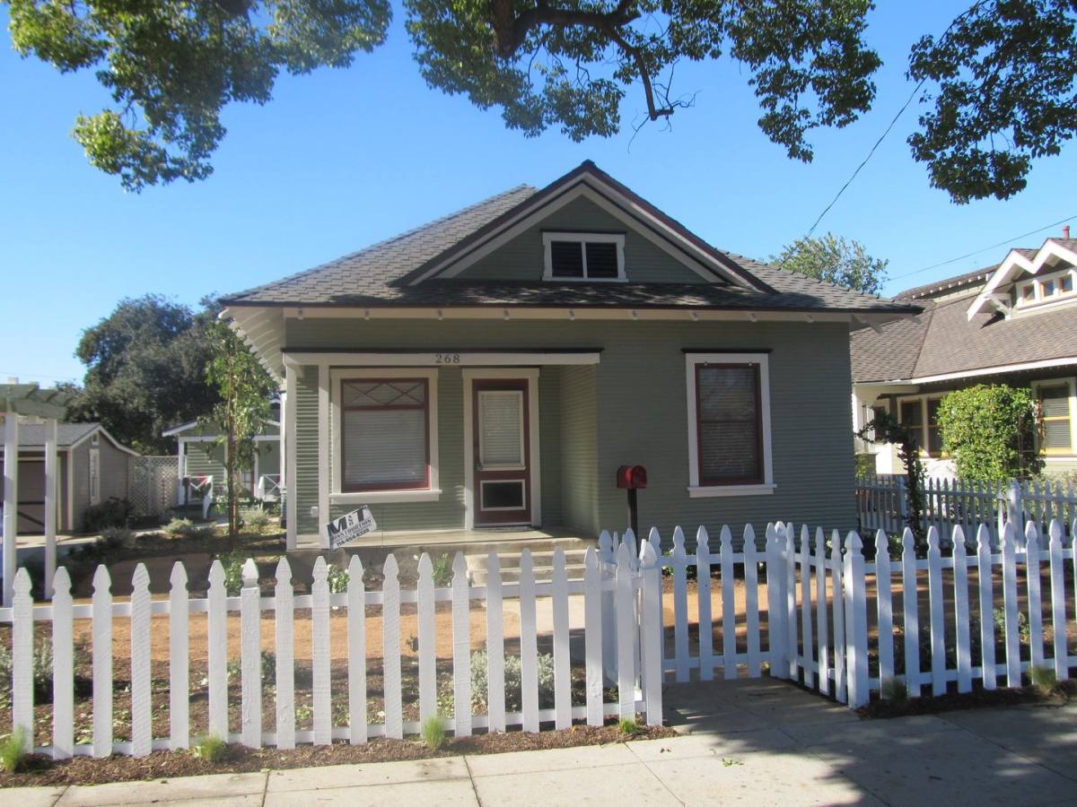 Apartment for rent at 264-268 N Grand, Orange, CA 92866