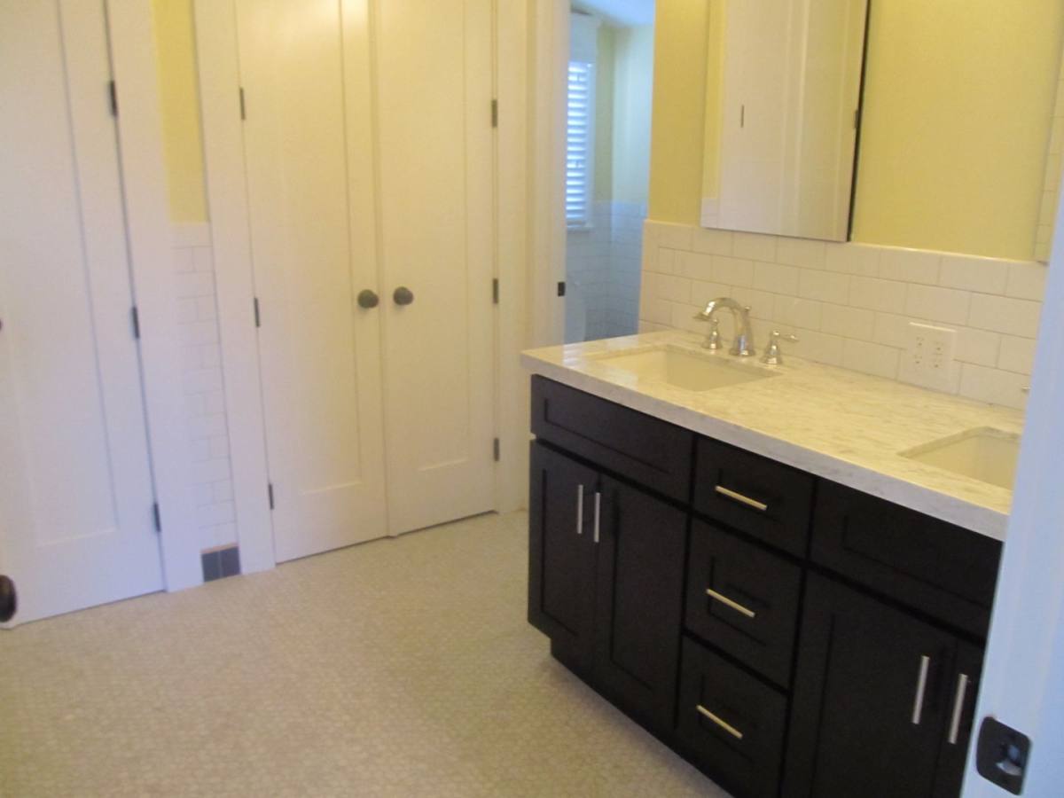 Apartment for rent at 264-268 N Grand, Orange, CA 92866