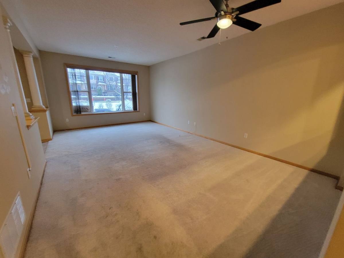 Townhouse for rent at 13805 53rd Ave N, Minneapolis, MN 55446