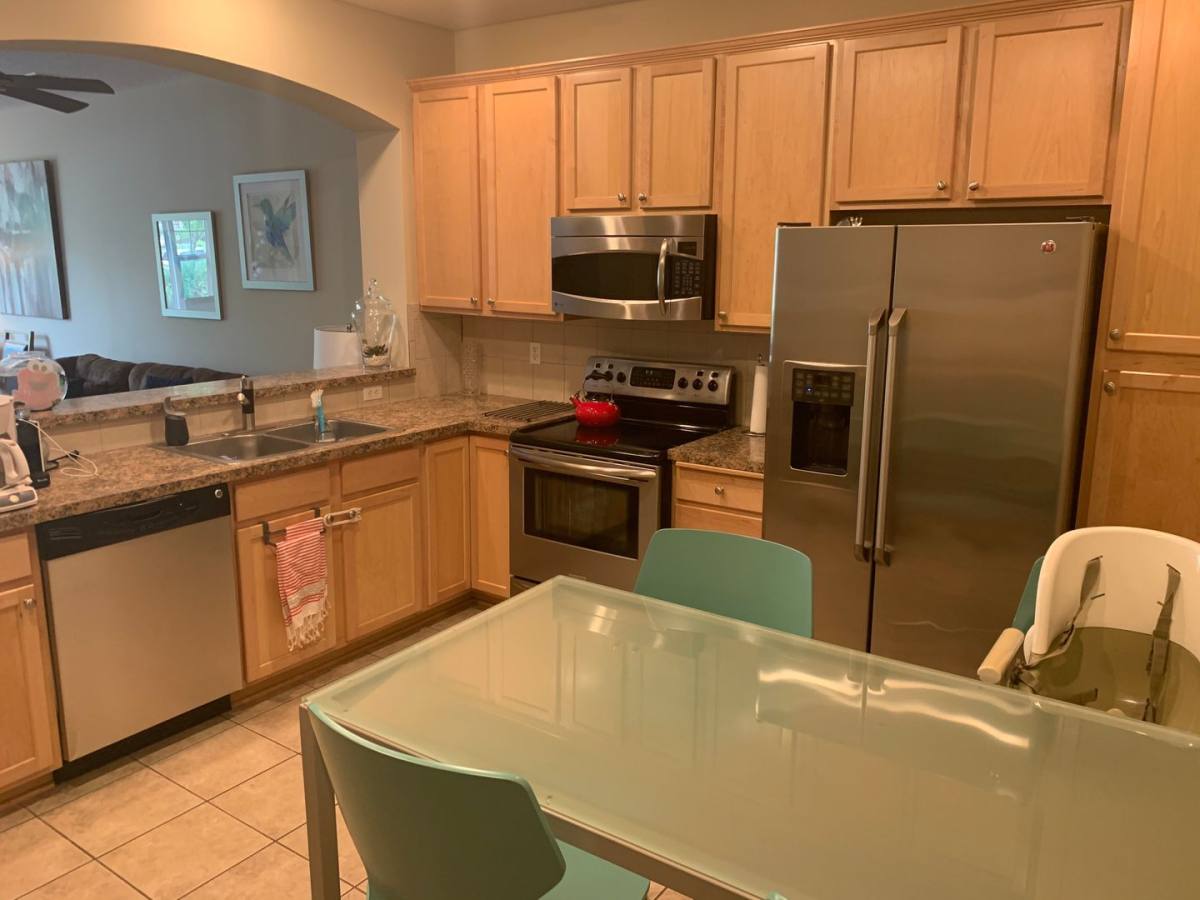 Townhouse for rent at 13805 53rd Ave N, Minneapolis, MN 55446