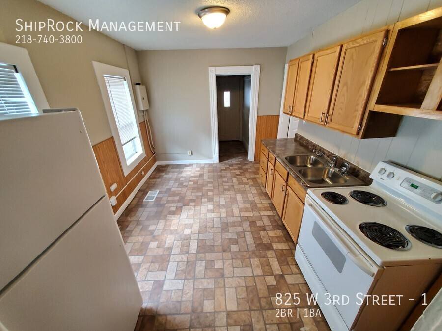 Apartment for rent at 825 W 3rd St #1, Duluth, MN 55806