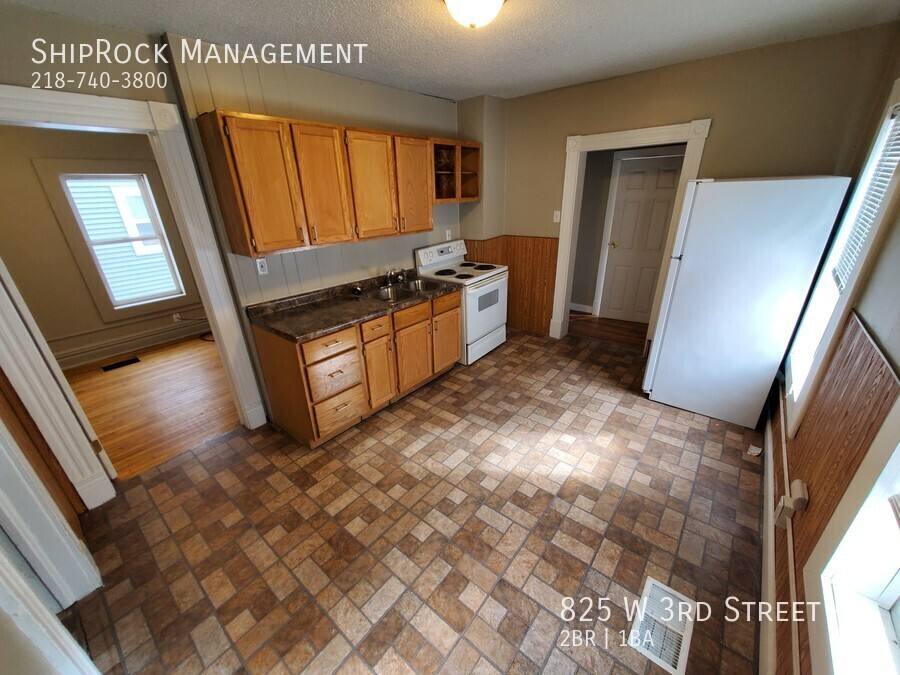Apartment for rent at 825 W 3rd St #1, Duluth, MN 55806