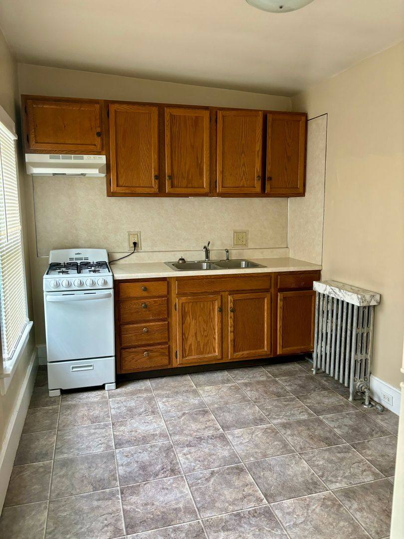 Apartment for rent at 139 W High St, Elizabethtown, PA 17022