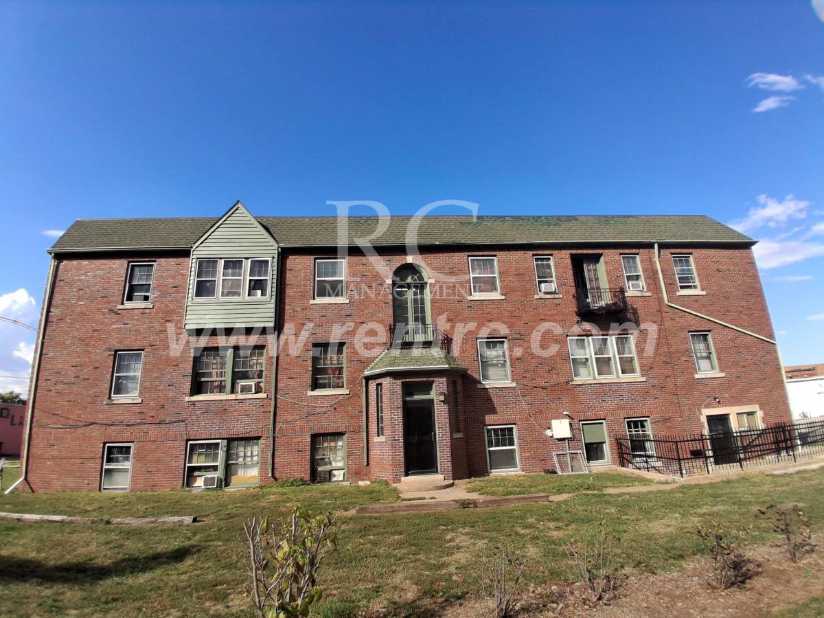Apartment for rent at 210-145 Walnut, Danville, IL 61832