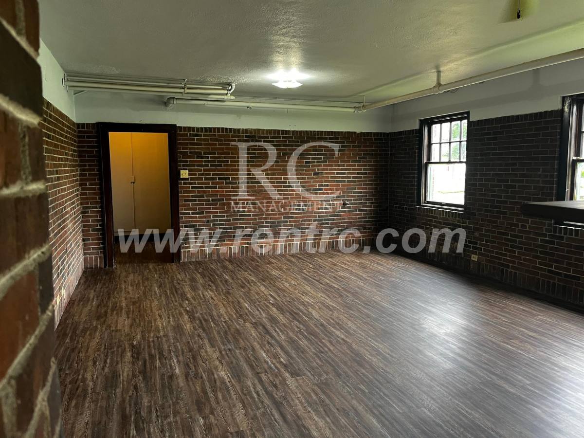 Apartment for rent at 210-145 Walnut, Danville, IL 61832