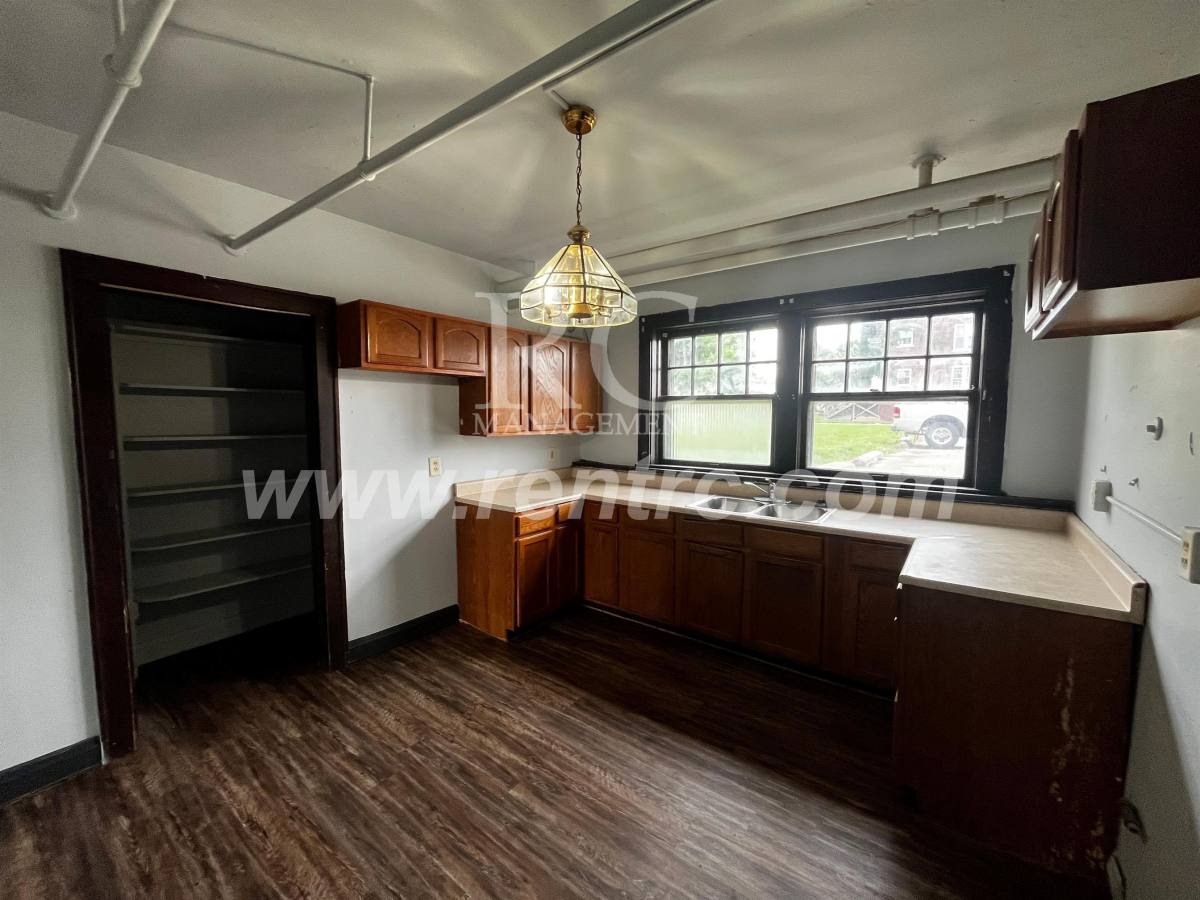 Apartment for rent at 210-145 Walnut, Danville, IL 61832