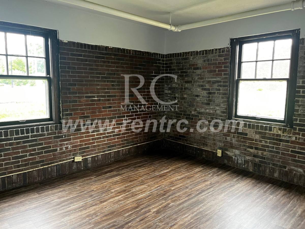 Apartment for rent at 210-145 Walnut, Danville, IL 61832