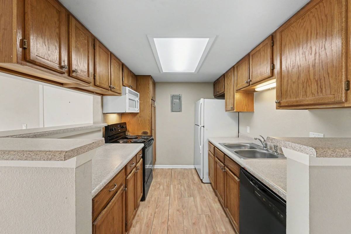 Apartment for rent at 902 S Walden St, Aurora, CO 80015