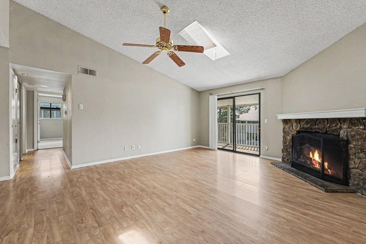 Apartment for rent at 902 S Walden St, Aurora, CO 80015