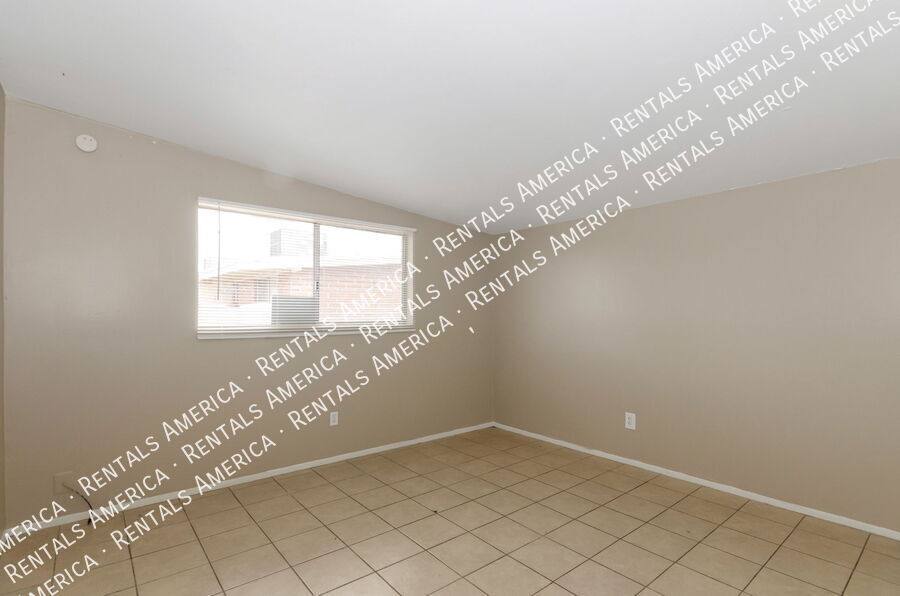 House for rent at 404 E Yavapai Rd, Tucson, AZ 85705