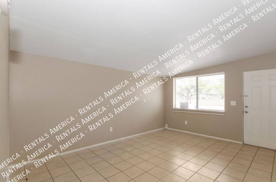 House for rent at 404 E Yavapai Rd, Tucson, AZ 85705